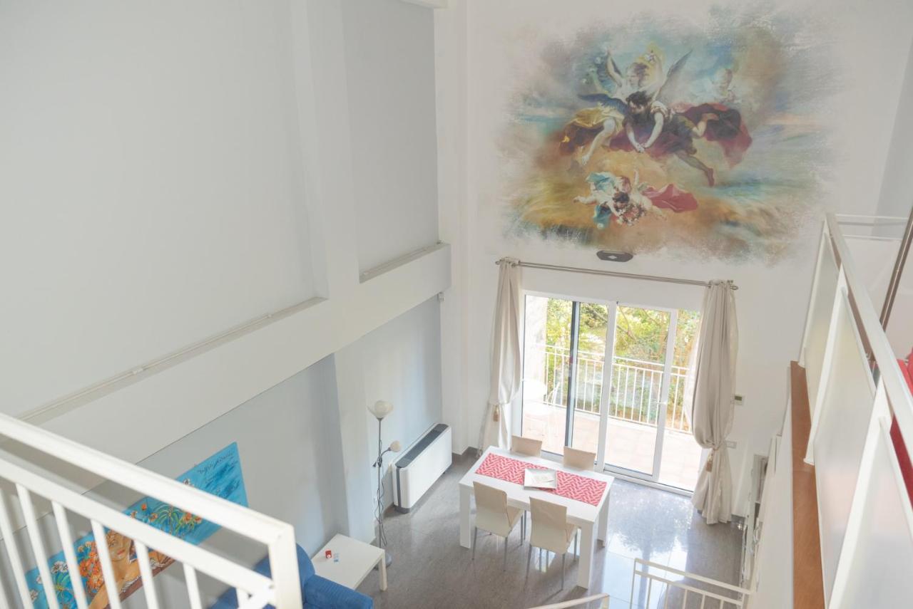 Palazzo Leo Suite And Apartment Лече Екстериор снимка